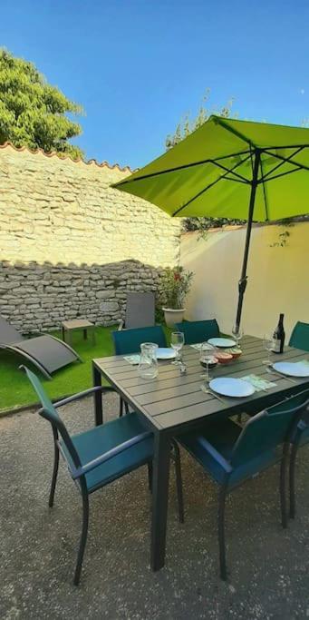 Delicieux Moment De Detente Au Coeur De Saint Martin De Re 外观 照片